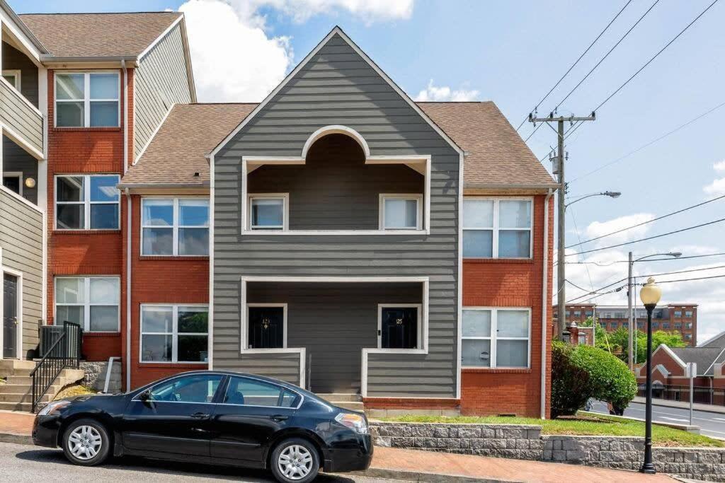 Walk To Broadway Charming Modern Historic Townhome Nashville Esterno foto