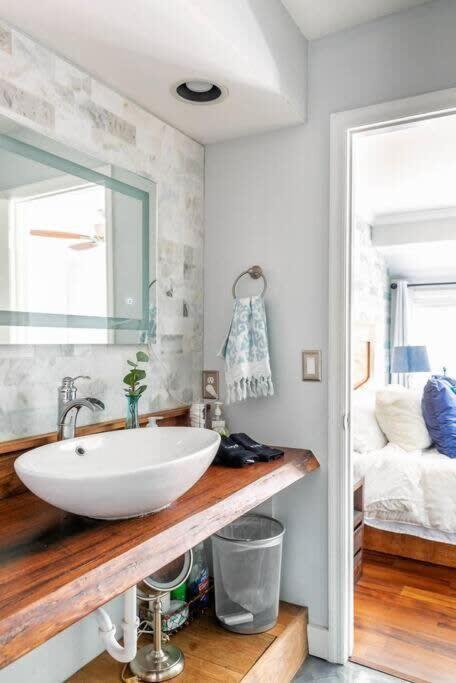 Walk To Broadway Charming Modern Historic Townhome Nashville Esterno foto