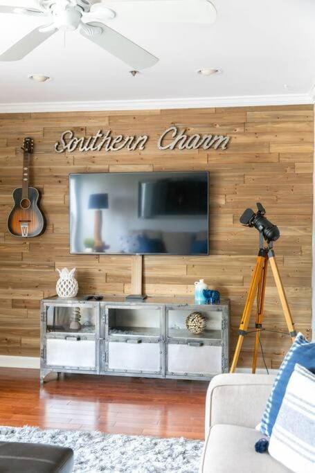 Walk To Broadway Charming Modern Historic Townhome Nashville Esterno foto