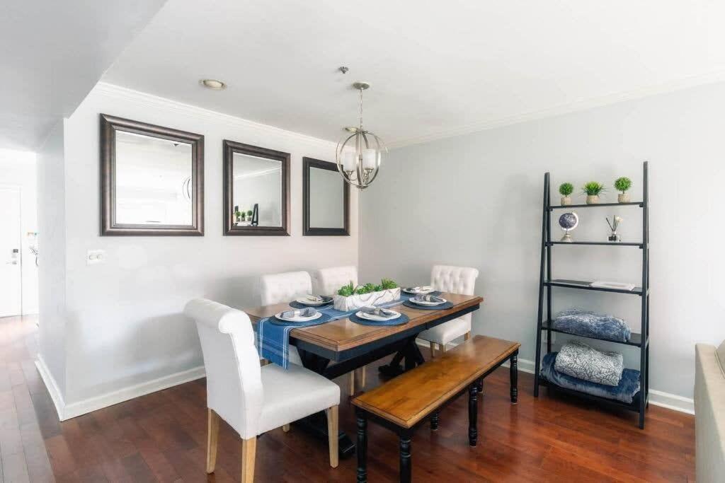 Walk To Broadway Charming Modern Historic Townhome Nashville Esterno foto