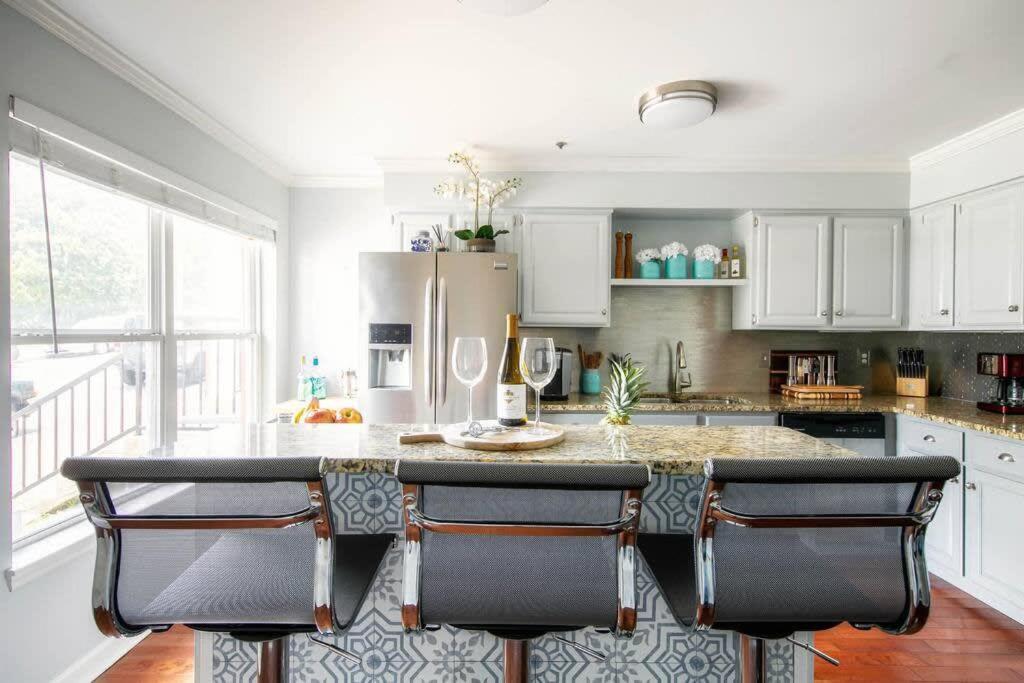 Walk To Broadway Charming Modern Historic Townhome Nashville Esterno foto